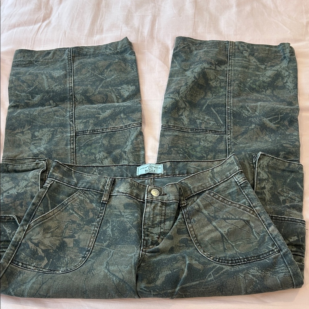 Revice camo amelia pant